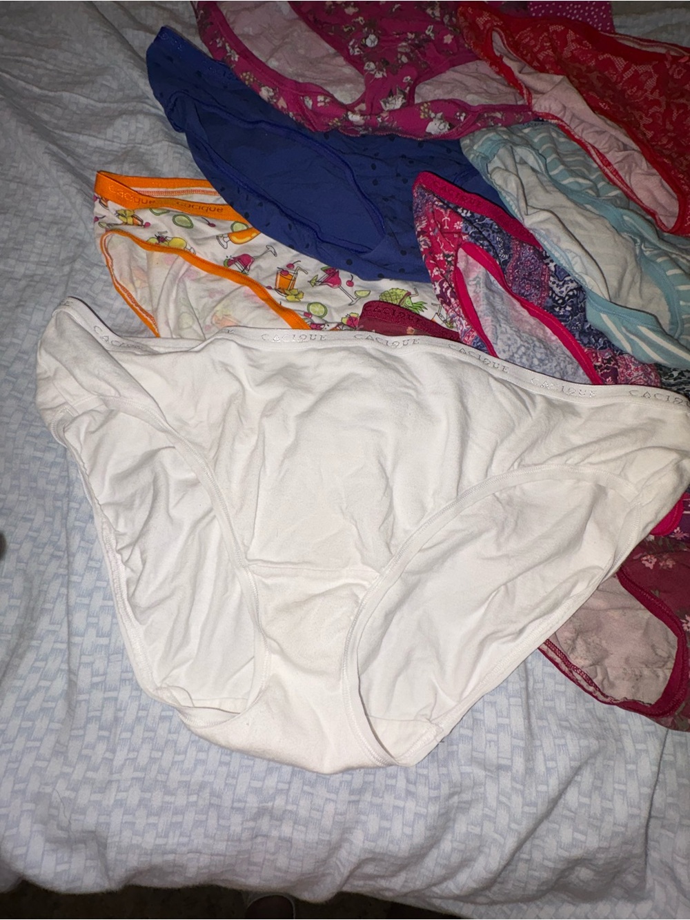 Cacique - Picture 3 of 15